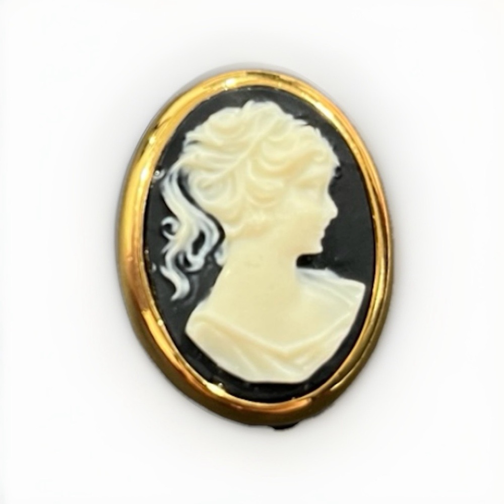 Vintage Cameo Pendant with Gold and Black Accents